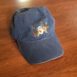 Indie chic faded hat